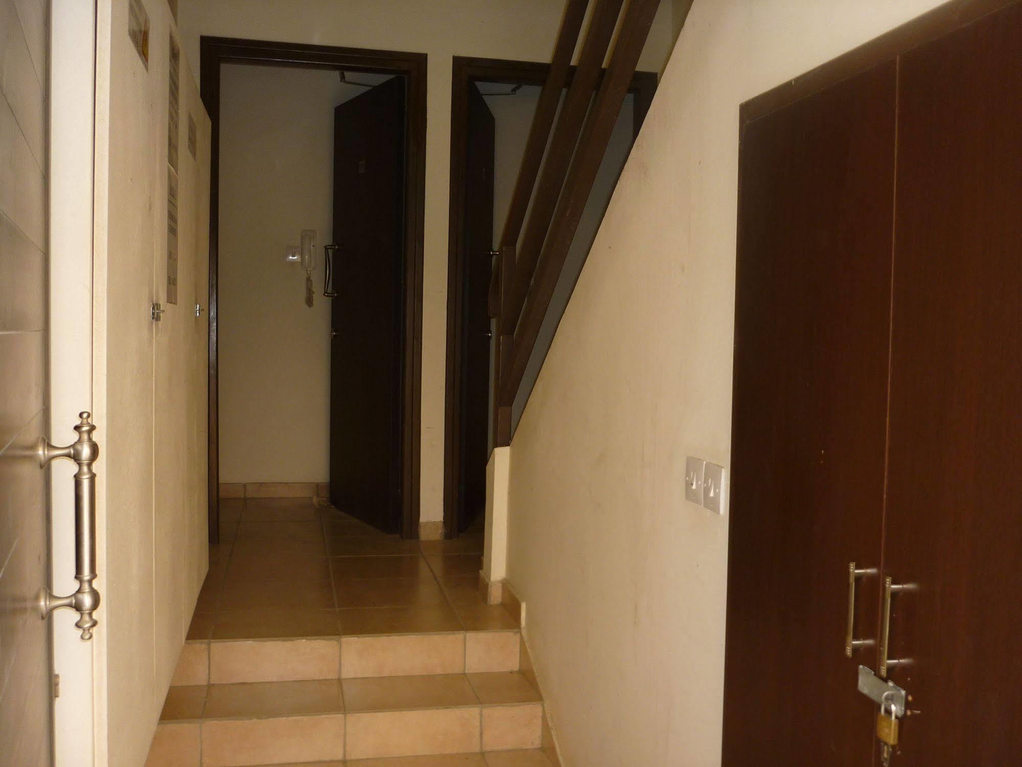 Tseri Budget Residences นิโคเซีย ภายนอก รูปภาพ